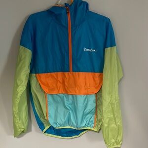 Cotopaxi hooded wind breaker